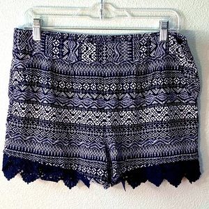 Blue and white print cotton shorts, Byer California size L